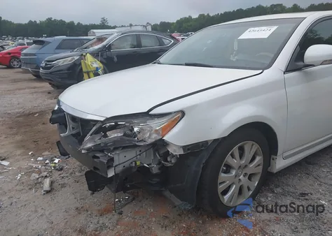 2011 Toyota Avalon z USA, uszkodzony, nr VIN 4T1BK3DB9BU395500
